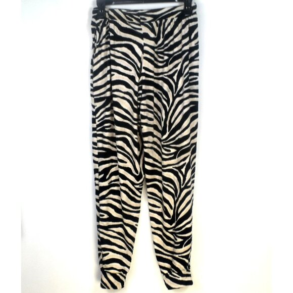 FLORA NIKROOZ Audrey Top & Print Velour Jogger Pajama Set Black Size M NWT - Picture 7 of 7